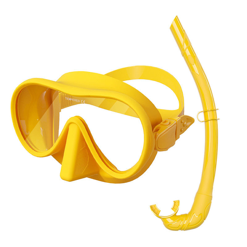 Adult Women Snorkel with Confidence in our Dive Set Sillicon/PC Mask Tube and Goggles Snorkel Mask Set